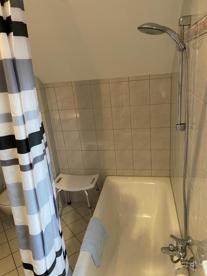 Apartment Mit Blick Auf Herkules Mit Parkplatz Kassel Eksteriør bilde